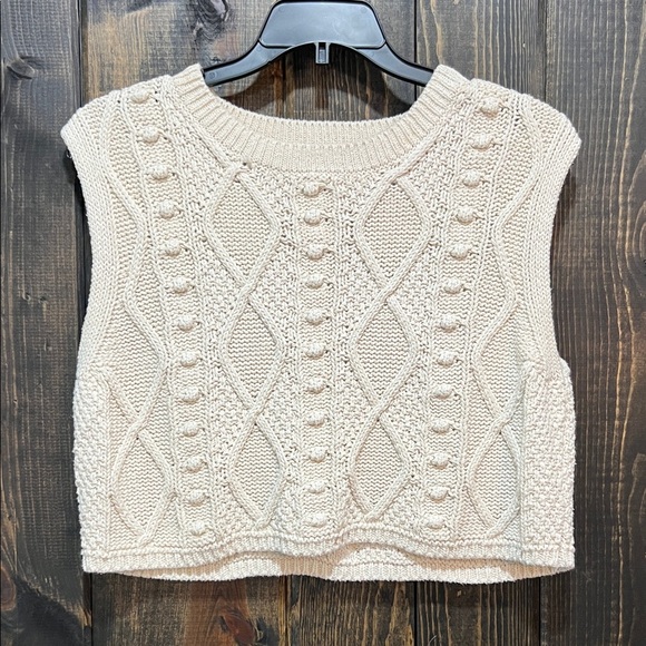 Zara Cropped Sweater Vest S Cream Ivory Cable Knit Popcorn Chunky Fall Preppy - Picture 1 of 7